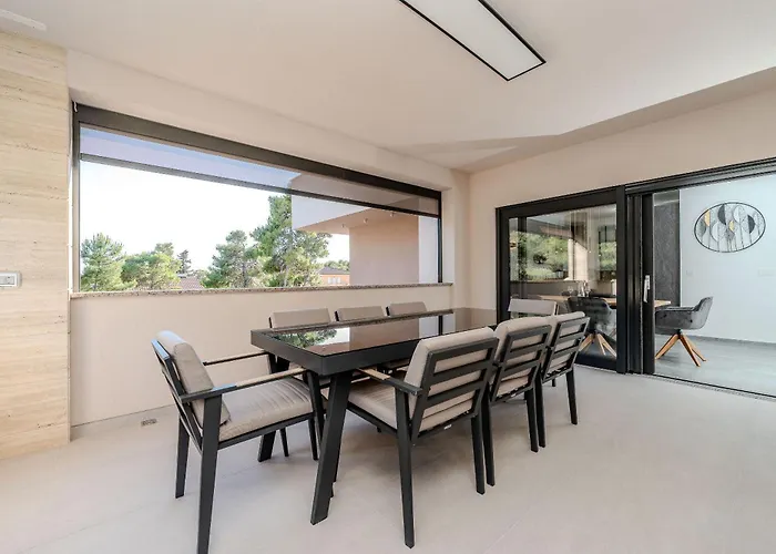 Апартаменты Royal *