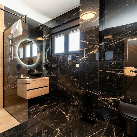 Royal Apartment *